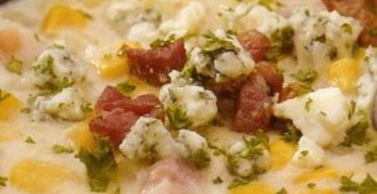 Похлебка с картофелем, кукурузой и сыром