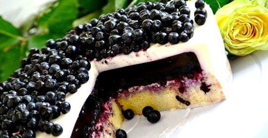 Черничный торт бисквитный