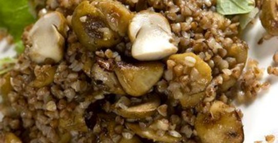 Гречневая каша с грибами и луком