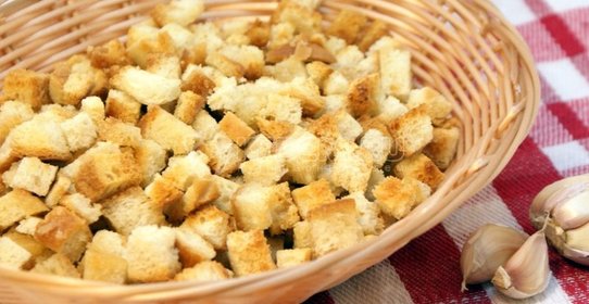 Рыба с каштанами в горшочках