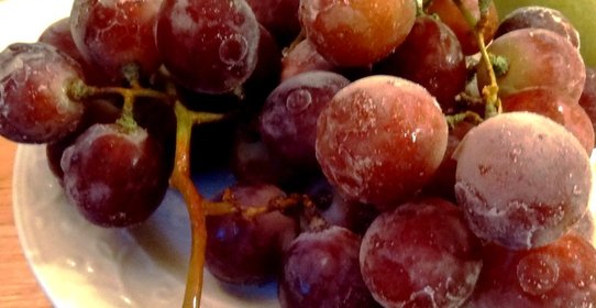 Фрукты к шампанскому