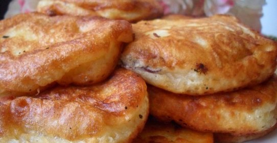 Оладьи на кефире с черешней