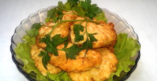 Отбивные из куриного филе на сковороде