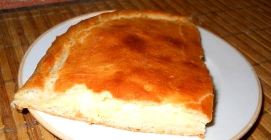 Пирог с плавленым сыром