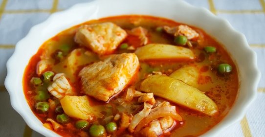 Рыба тушеная с картофелем