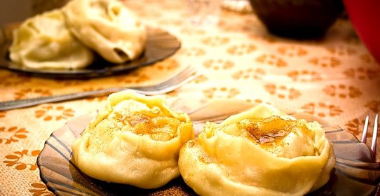 Манты с тыквой и мясом по-узбекски