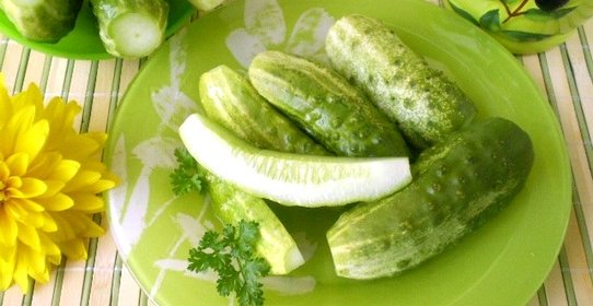 Малосольные огурчики хрустящие быстрого приготовления