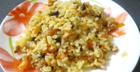 Рис с курицей и грибами