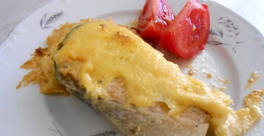 Рыба в мультиварке со сметаной