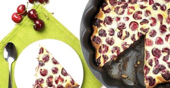 Клафути с черешней