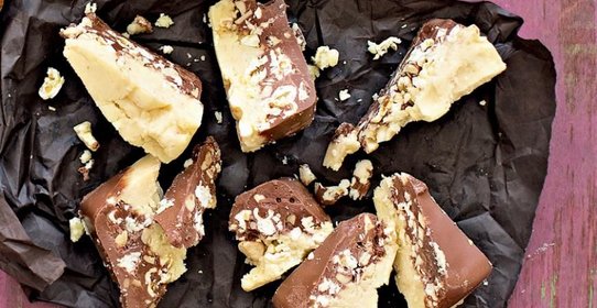 Молочный коктейль с бананом и фундуком