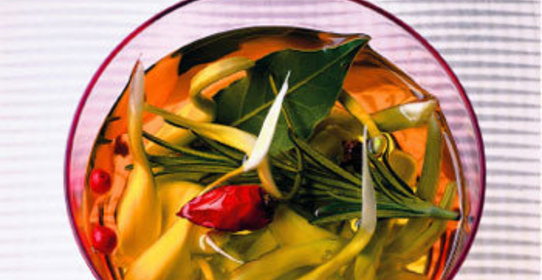 Молодой чеснок со специями