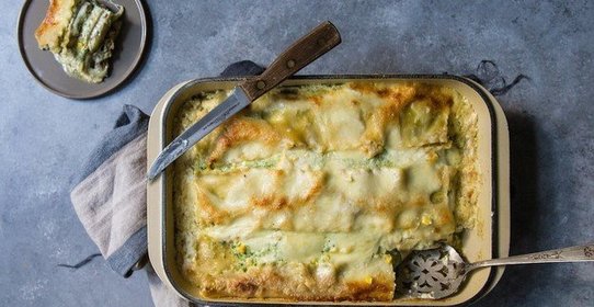 Вегетарианская лазанья с цукини и кукурузой