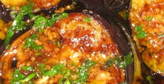 Запеченные баклажаны с моцареллой и пармезаном