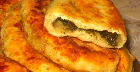 Жареные творожные пирожки с щавелем