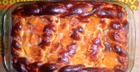 Пирог с абрикосами