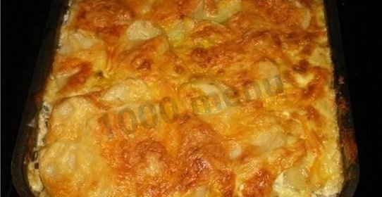 Картошка по-французски с фаршем в духовке