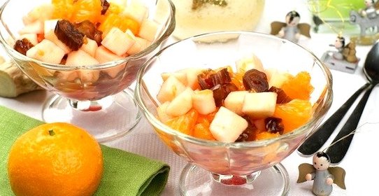 Салат из мандаринов с имбирным соусом