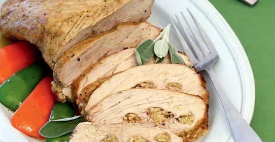 Имбирный окорок с арахисом