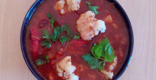 Постный (вегетарианский) борщ с цветной капустой и кабачками