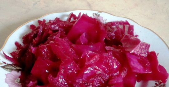 Капуста маринованная острая со свеклой