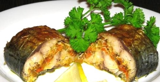 Скумбрия с овощной начинкой