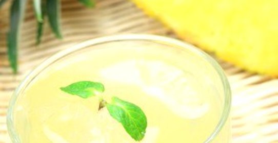Ананасово-мятный пунш