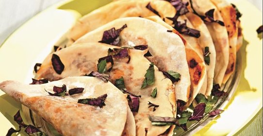 Аджарские лепешки с бараниной