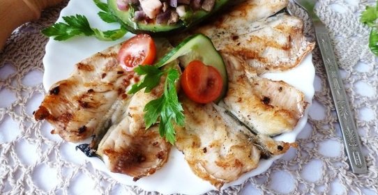 Рыба-гриль с грибной сальсой