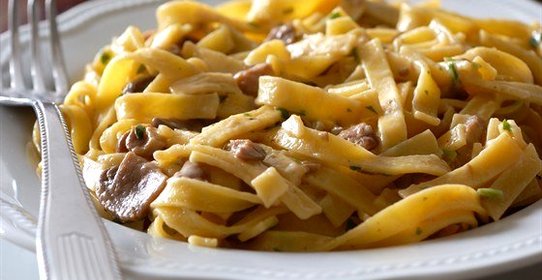 Феттучини с белыми грибами