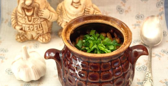 Чанахи в горшочках с фасолью