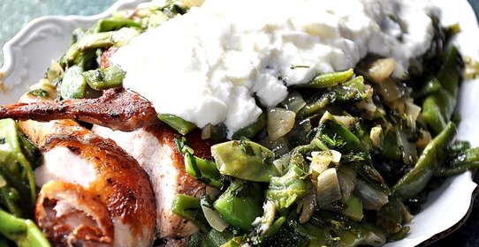 Борани с зеленой фасолью