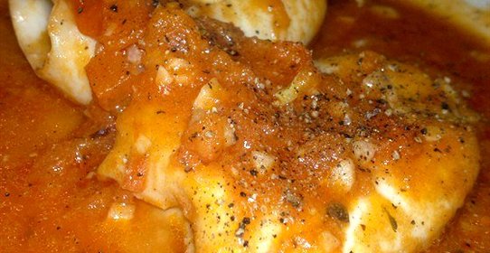 Кальмары в чесночно-томатном соусе