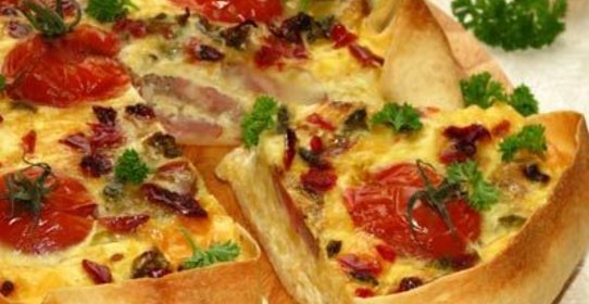 Ленивый киш с кабачком и свиной шейкой