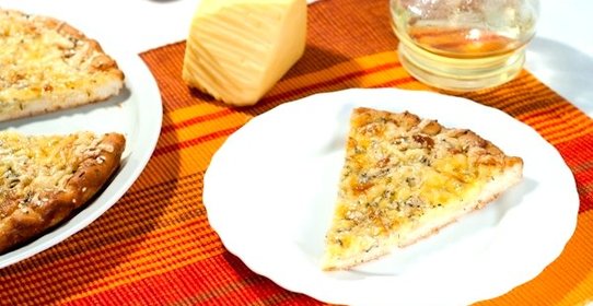 Пицца «Четыре сыра»