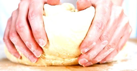 Тесто для пиццы с оливковым маслом