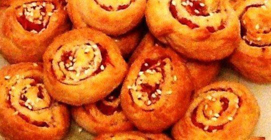 Сладкие булочки с ветчиной