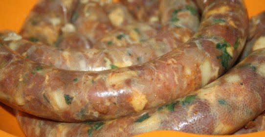 Домашние свино-говяжьи купаты-карри