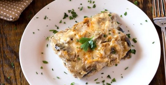 Курица под соусом бешамель