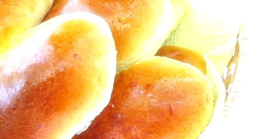 Пирожки с вишней на молоке