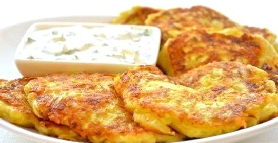 Оладьи из кабачков с сыром и чесноком