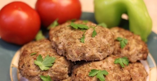 Сочные котлеты в духовке