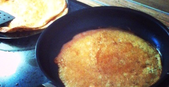 Дрожжевые блины в дырочку