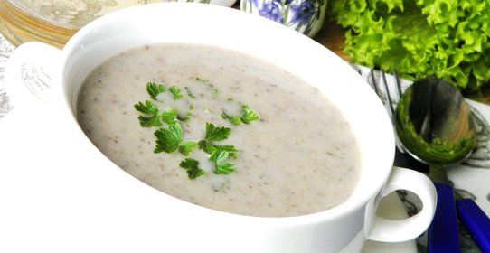 Крем-суп из шампиньонов со сливками