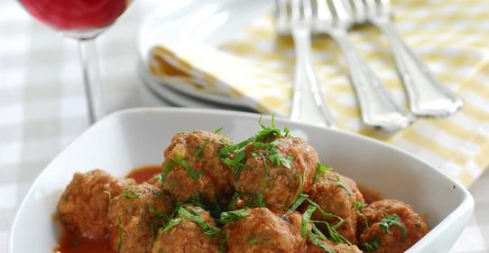 Фрикадельки в томатном соусе