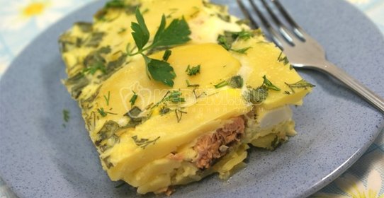 Горбуша запеченная с яйцами и картофелем