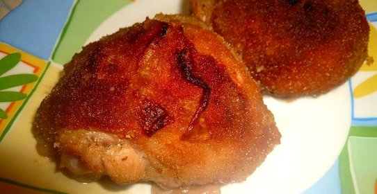 Куриные бедрышки в панировочных сухарях