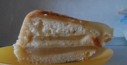 Шарлотка с грушами в мультиварке