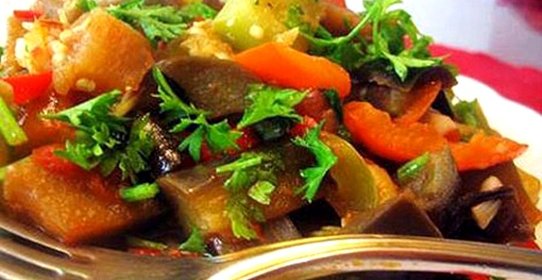 Ароматное овощное рагу с зеленью