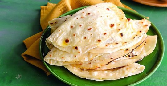 Кыстыбаи, лепешки с картофельным пюре